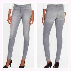🎉 FREE with purchase 🎉 Brand new! OLD NAVY Grey Rockstar Jeans